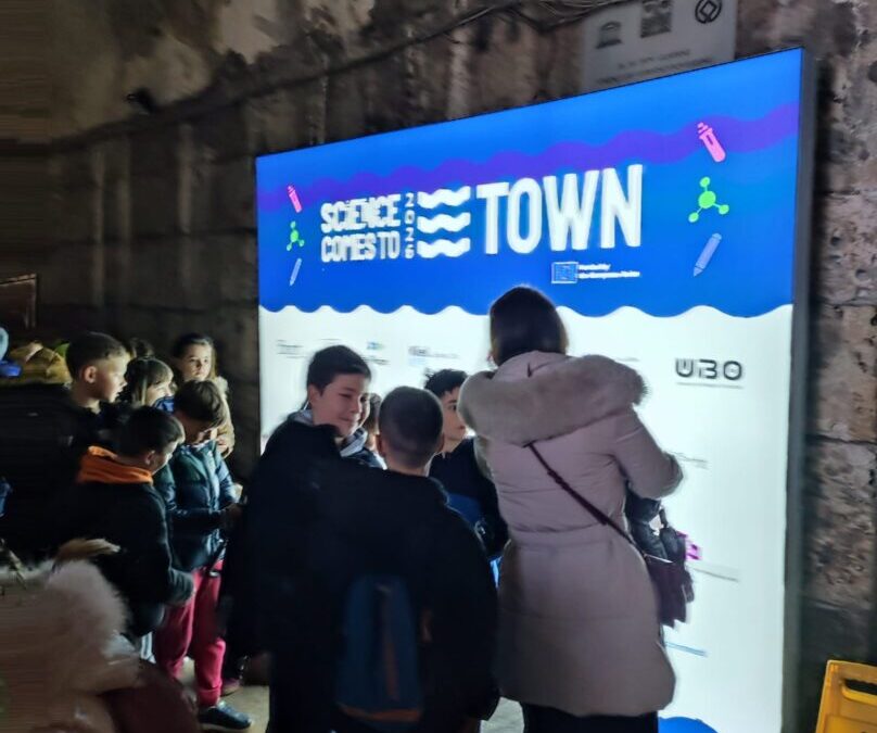 “Science Comes to Town”